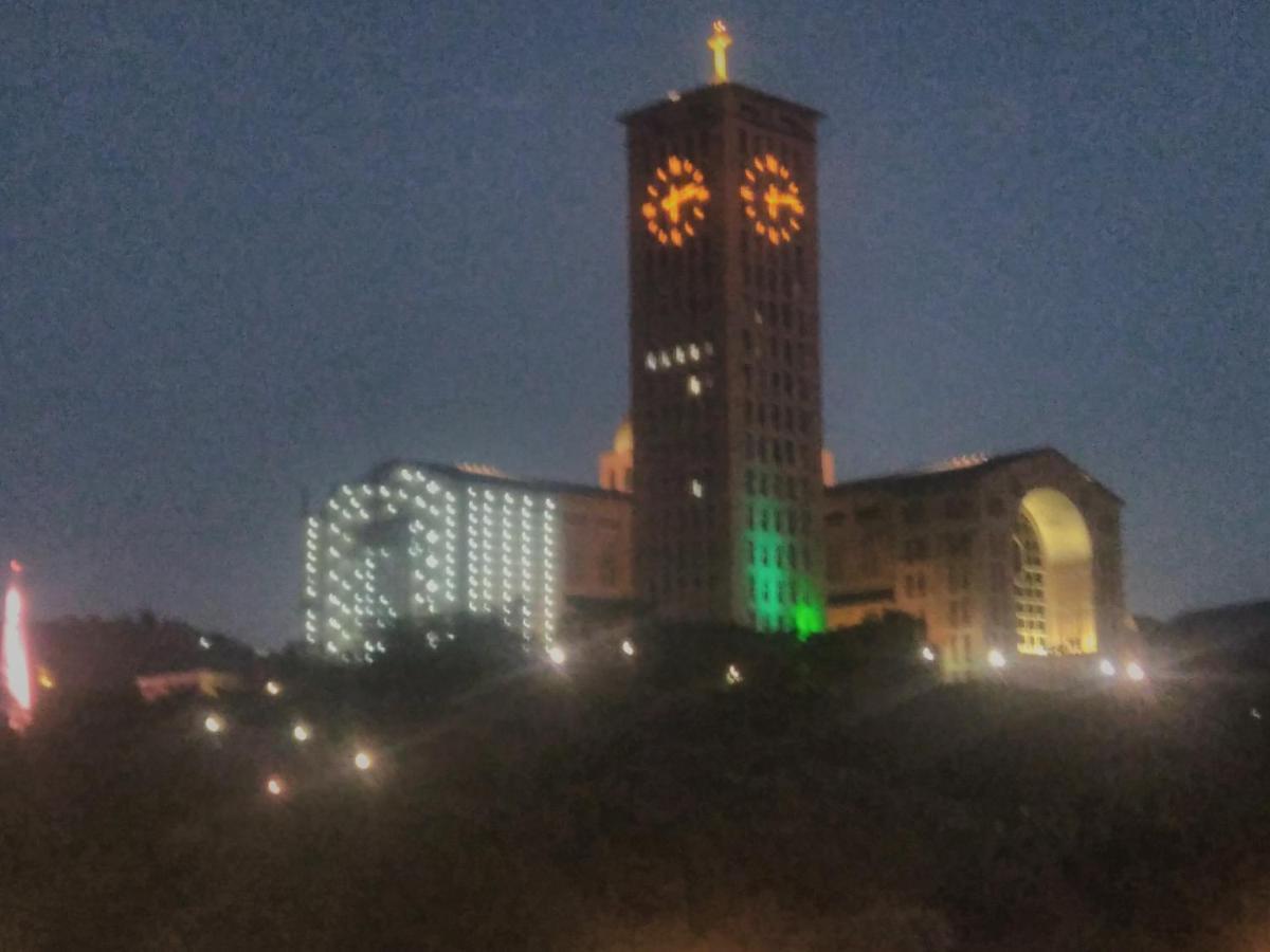 Pousada Mae Ternura Palace أباريسيدا المظهر الخارجي الصورة